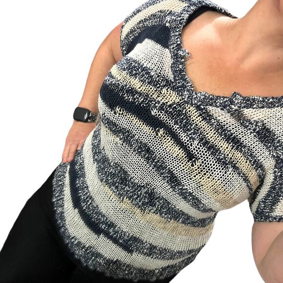 Lucky Brand SMALL Striped Loose Knit Notched V-Neck Short Sleeve Sweater - Picture 10 of 12